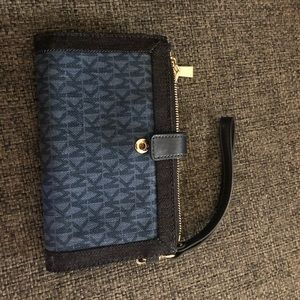 Michael Kors Denim Signature Double Zip Wristlet